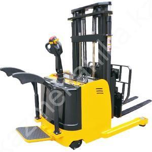 Штабелер самоходный 1,25 т 3,0 м TOR CQDH12A-I с выдвижными
вилами (c платформой) 1 Штабелер самоходный 1,25 т 3,0 м TOR CQDH12A-I с выдвижными вилами (c платформой)