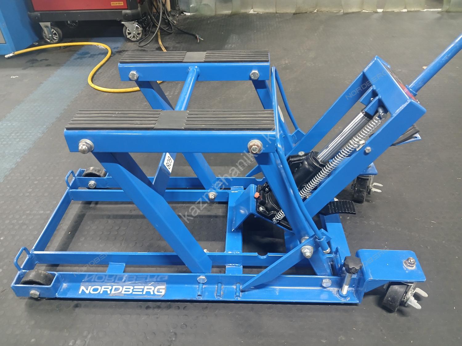 Мотодомкрат подкатной, 0,5 т rm 809 Фотография: Мотодомкрат подкатной, 0,5 т rm 809