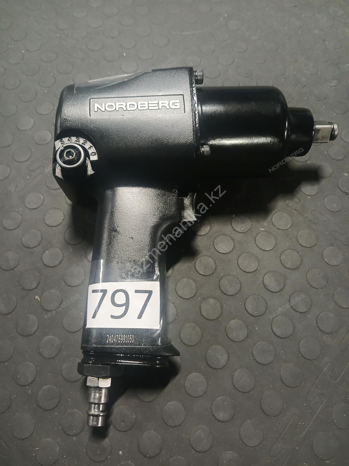 Пневмогайковерт ударный 1/2", 850 Нм rm 797 Фотография: Пневмогайковерт ударный 1/2″, 850 Нм rm 797