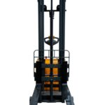 Штабелер самоходный 1,0 т 3,0 м XILIN CPD10W с наклоном мачты и противовесом 24/105 В/Ач