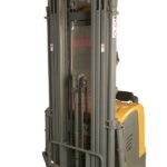 Штабелер самоходный 2,0 т 4,5 м XILIN CDDK20 24/300 В/Ач ЭУР, выдв. опоры (с платформой)