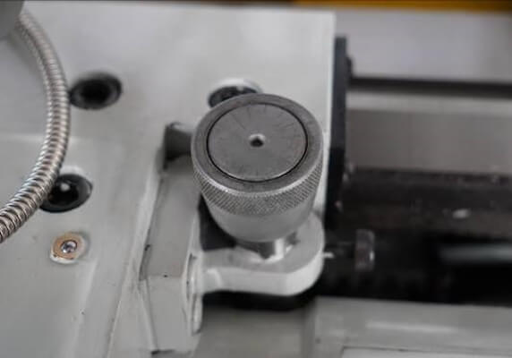Токарно-винторезный станок Metal Master ZM 66300 DRO RFS Токарно-винторезный станок Metal Master ZM 66300 DRO RFS