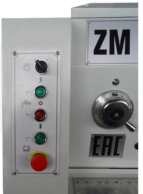 Токарно-винторезный станок Metal Master ZM 50100 DRO RFS Токарно-винторезный станок Metal Master ZM 50100 DRO RFS