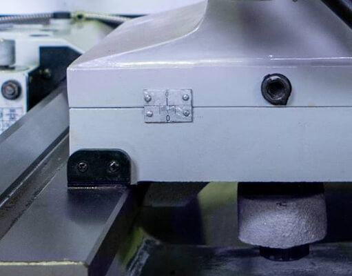 Универсальный токарно-винторезный станок Metal Master ZH 66300 DRO RFS Универсальный токарно-винторезный станок Metal Master ZH 66300 DRO RFS