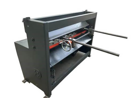 Электромеханическая гильотина Metal Master ETG 1315E Электромеханическая гильотина Metal Master ETG 1315E