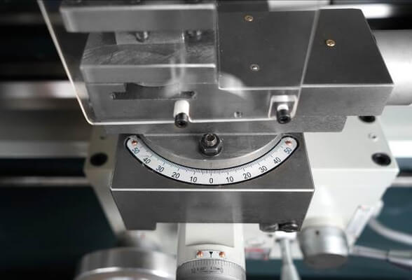 Настольный токарно-винторезный станок Metal Master MasterTurn 3660G Настольный токарно-винторезный станок Metal Master MasterTurn 3660G