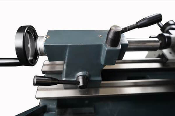 Настольный токарно-винторезный станок Metal Master MasterTurn 2550G Настольный токарно-винторезный станок Metal Master MasterTurn 2550G