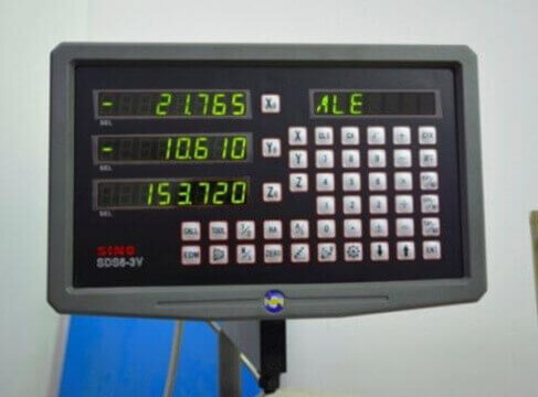 Станок токарно-винторезный MetalMaster X32100 с УЦИ 9 Metal Master Х32100